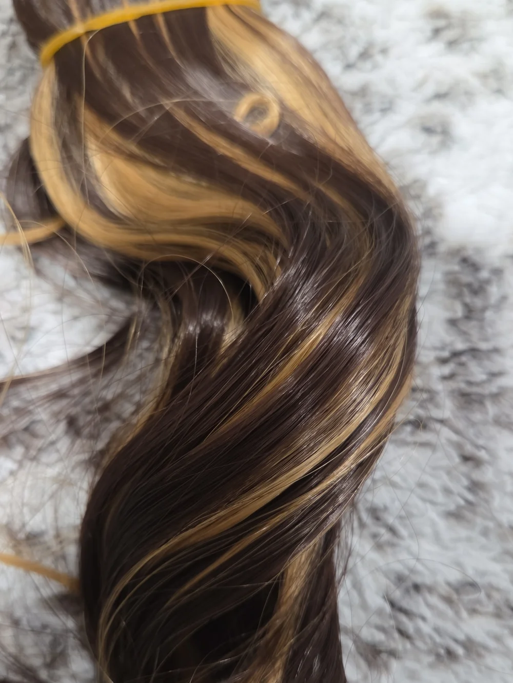 Brown and Blonde Highlighted Clip-In Hair Extension